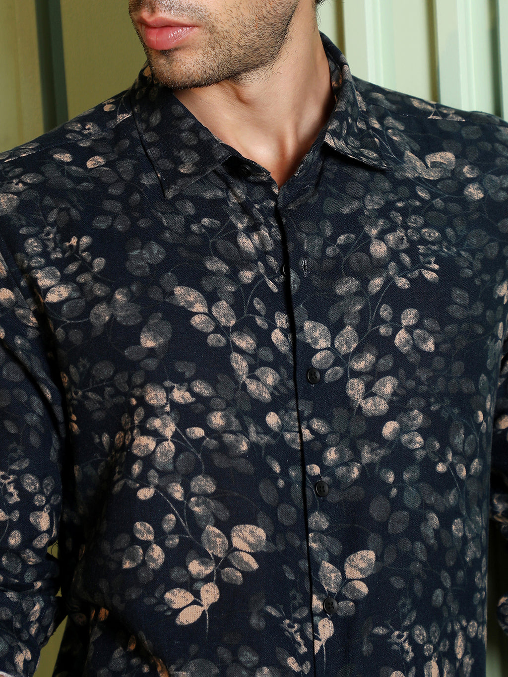 Men's Navy Blue Printed Slim Fit Casual Shirt