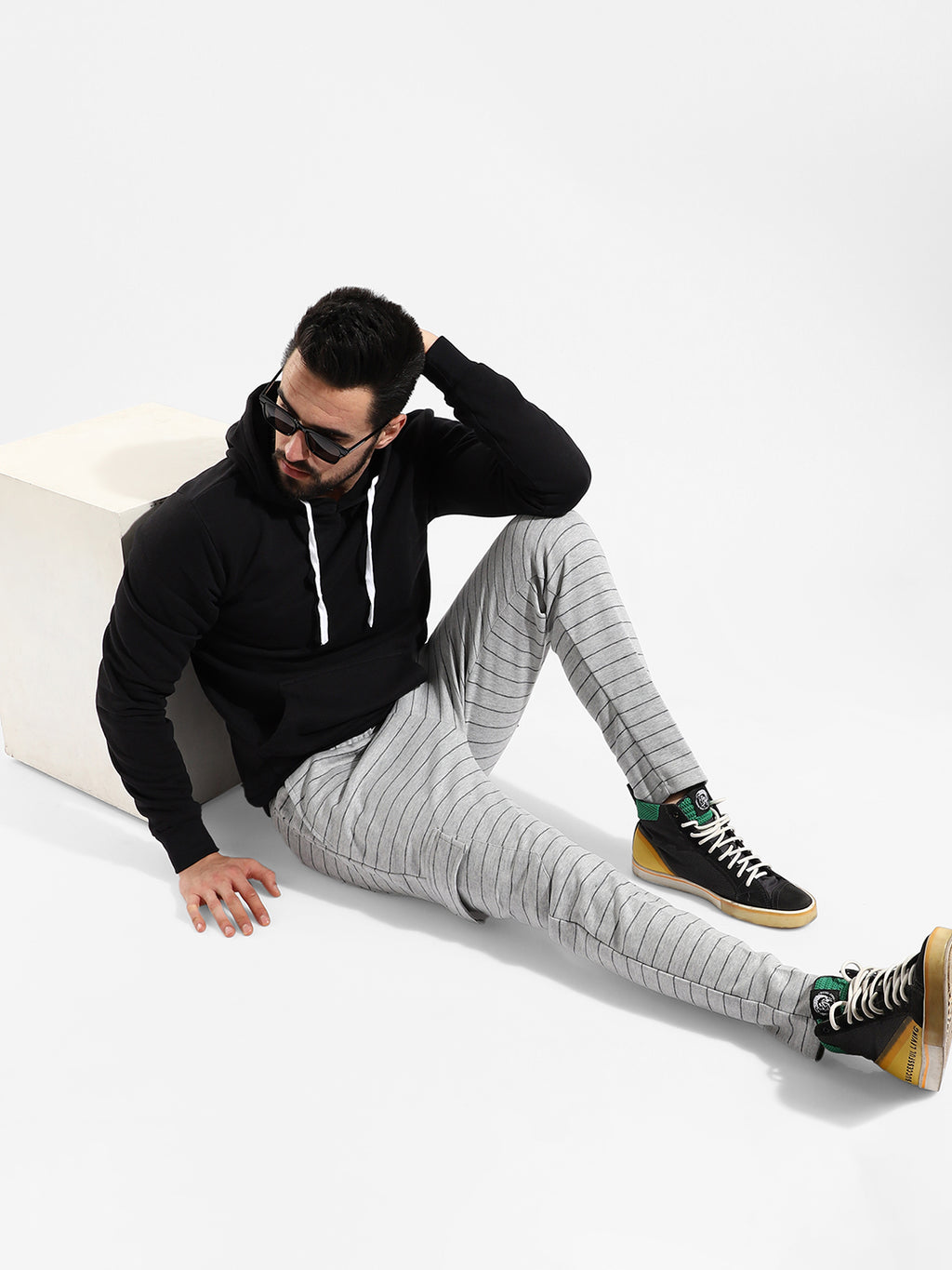 Cotton Solid Regular Fit Tracksuit For Casual Wear