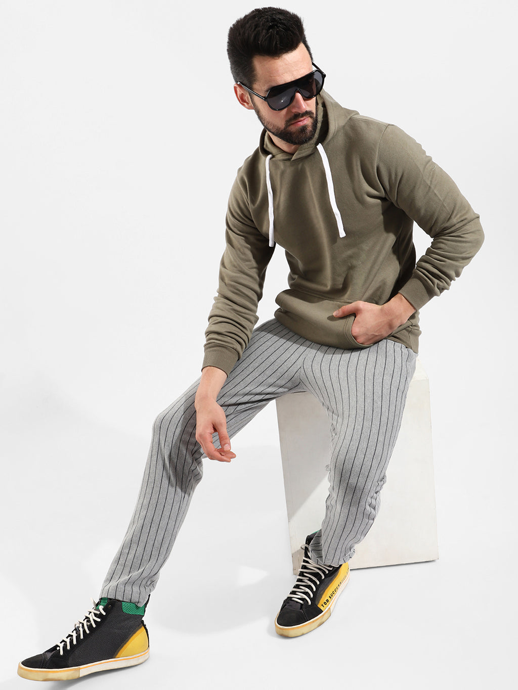 Cotton Solid Regular Fit Tracksuit For Casual Wear