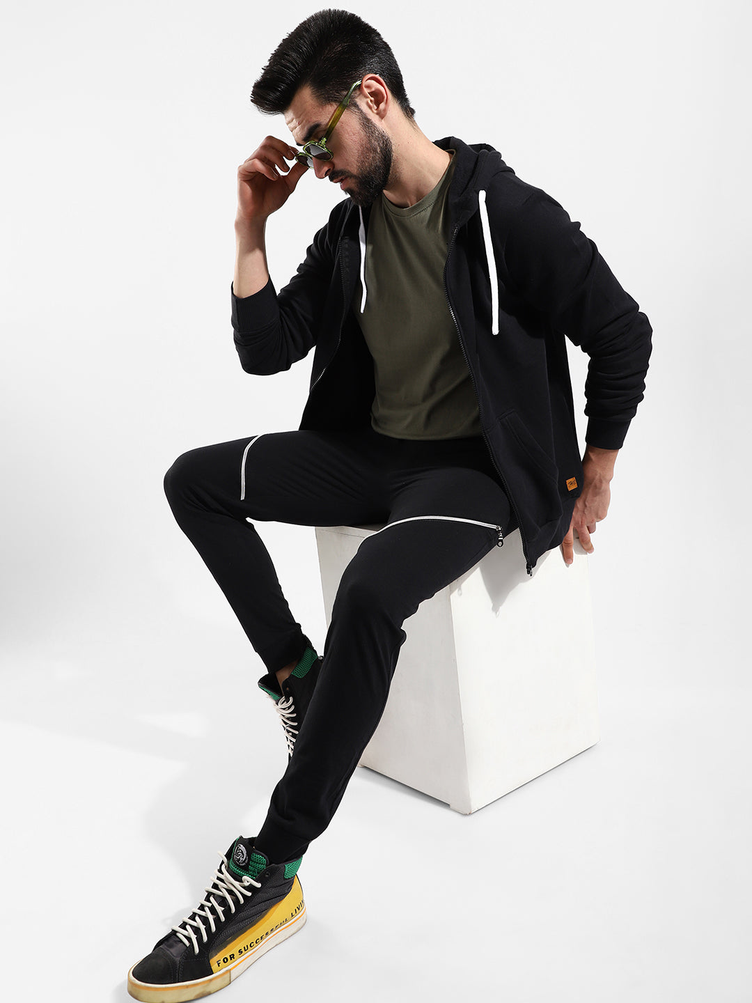 Cotton Solid Regular Fit Tracksuit For Casual Wear