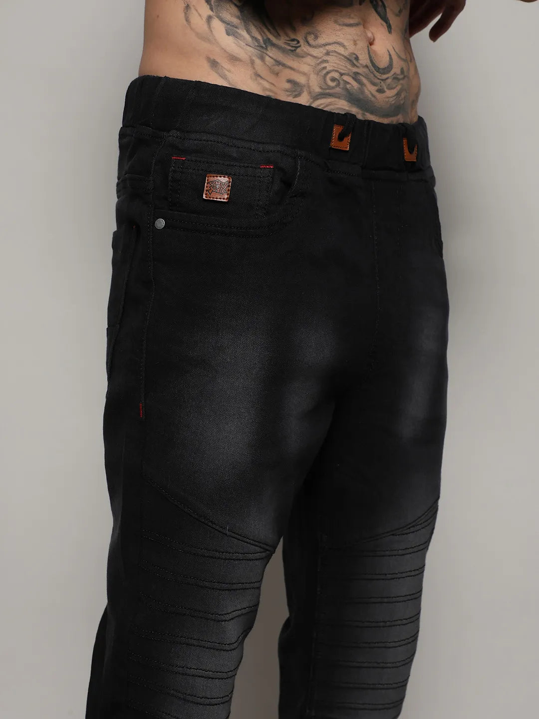 Black Self-Design Cinched Hem Denim Jeans
