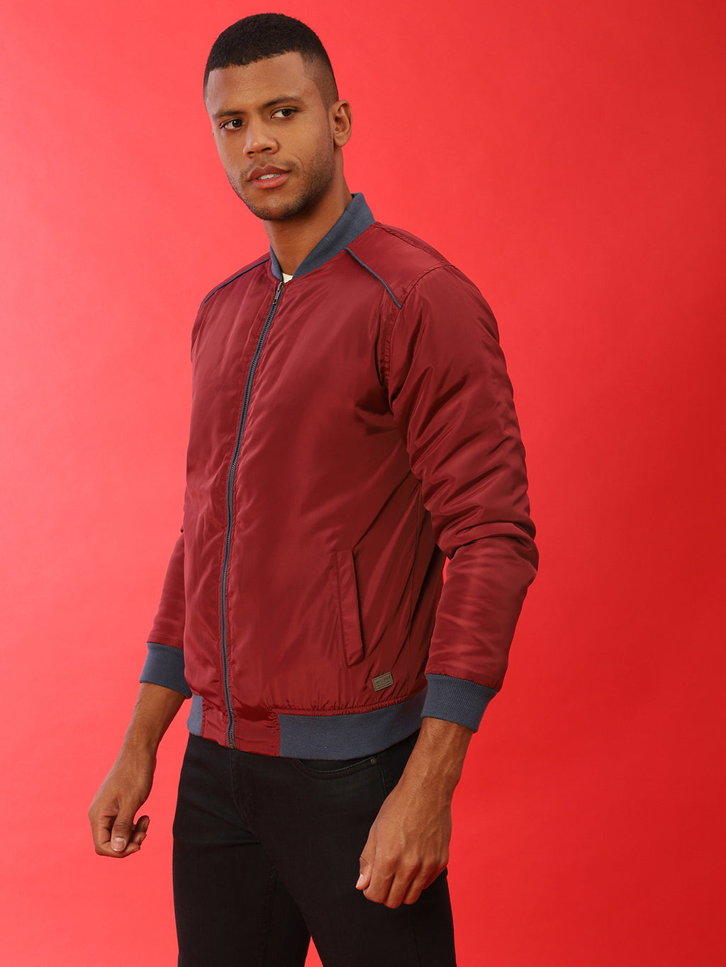 Zip-Front Puffer Jacket With Contrast Piping