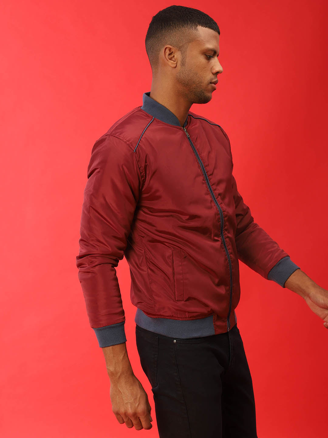 Zip-Front Puffer Jacket With Contrast Piping