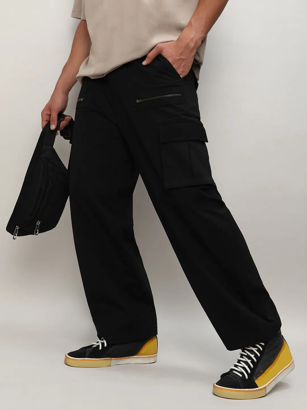 ₹1,169 Campus Sutra men's Midnight Black Straight Fit Cargo Trousers Campussutra