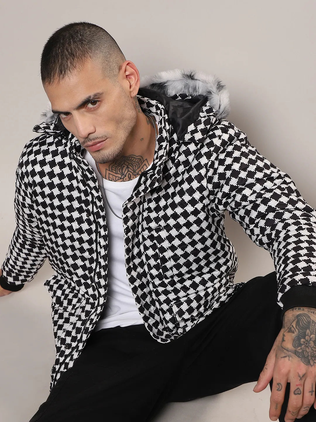 Campus Sutra Men s Carbon Black Chalk White Checkboard Puffer Jacket With Fleece Hood Campussutra