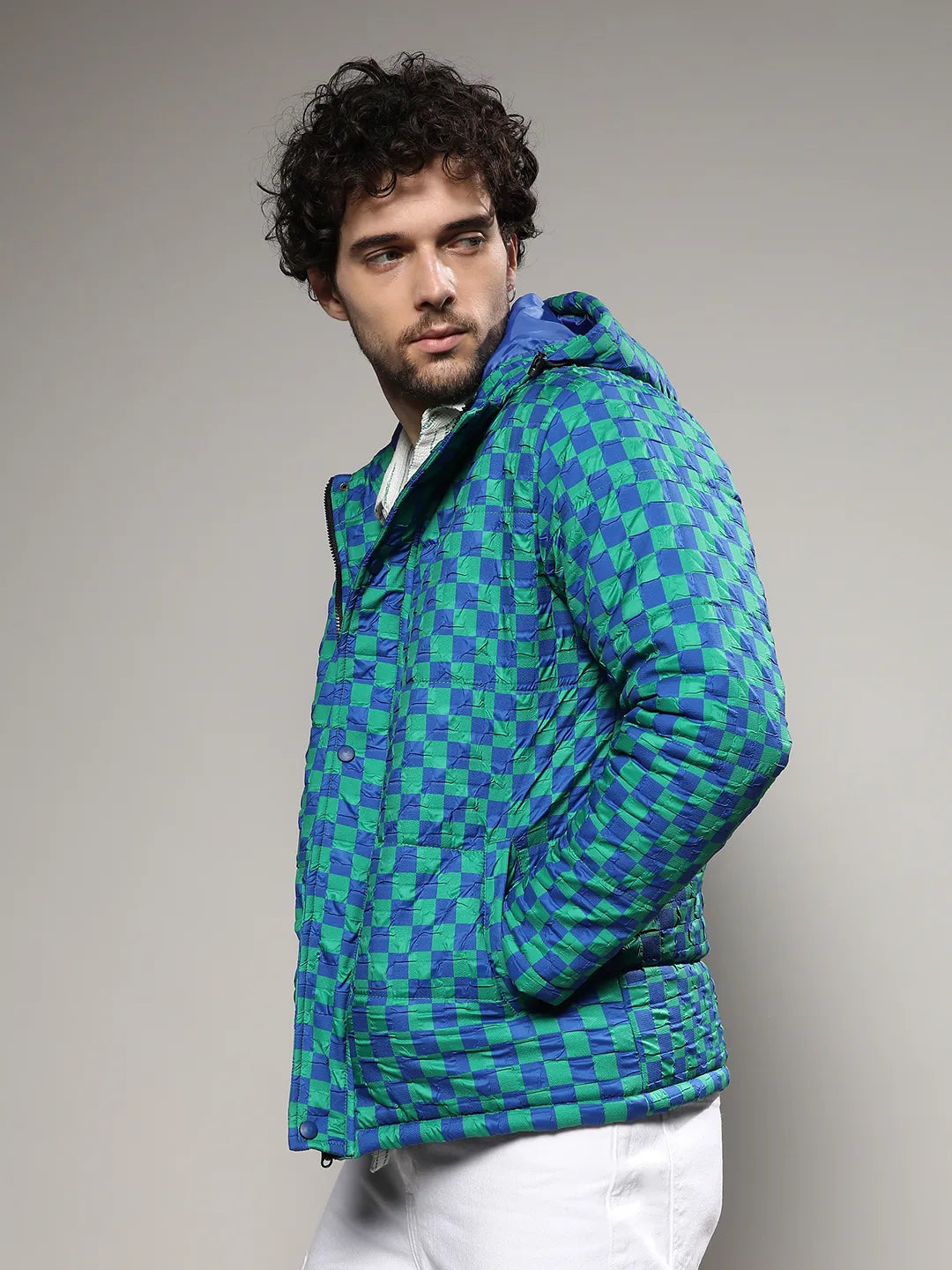 Campus Sutra Men s Royal Blue Shamrock Green Micro Buffalo Check Puffer Jacket Campussutra