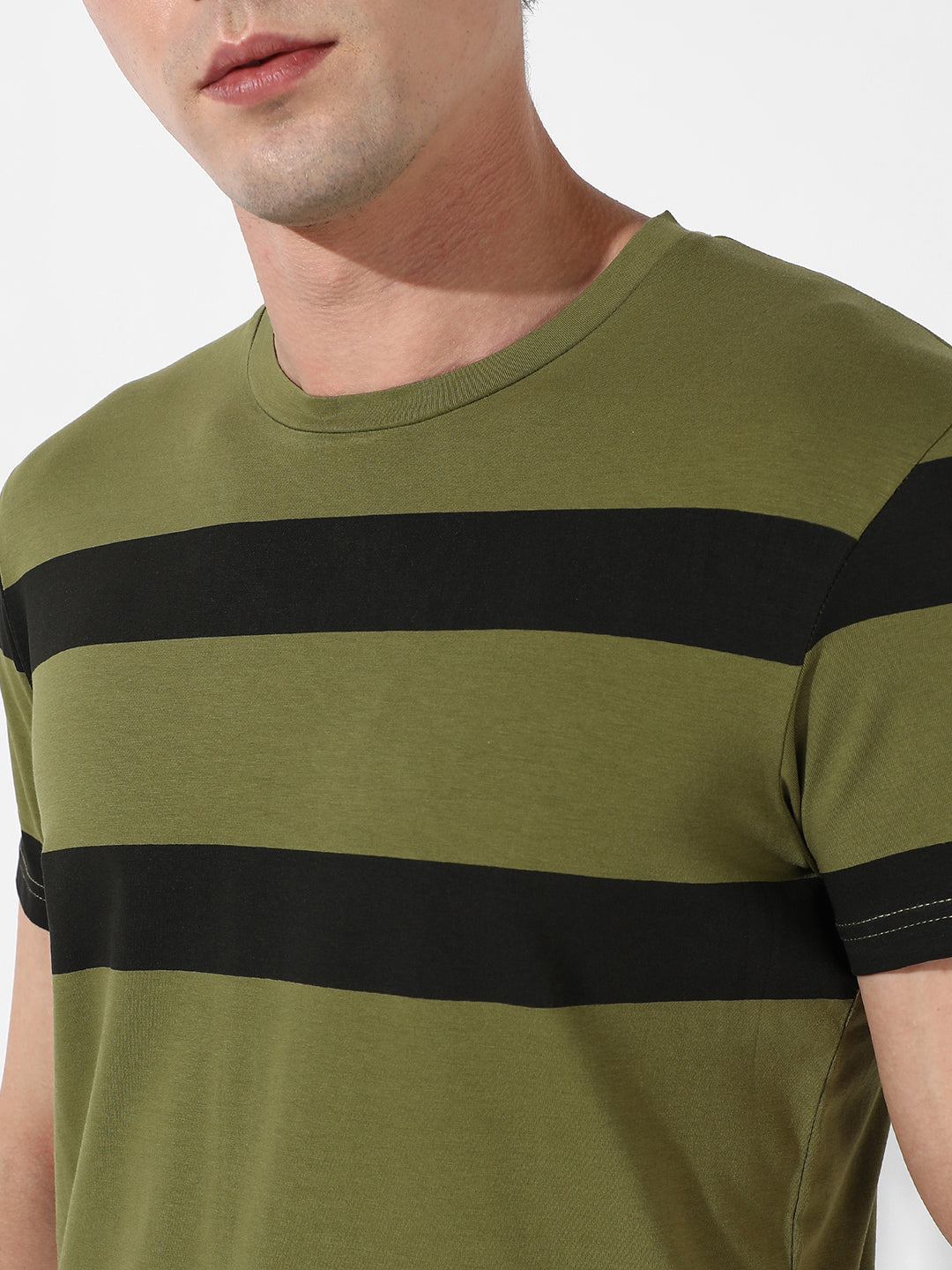 Contrast Stripes Crew Neck T-Shirt