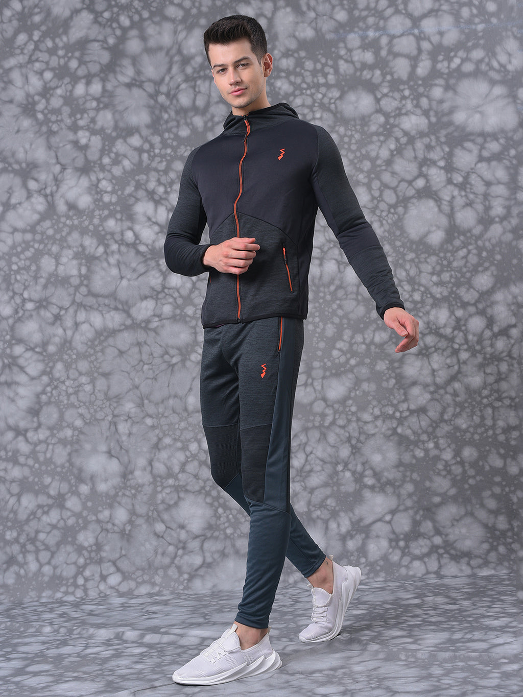 Solid Stylish Casual & Sports Hooded Tracksuit