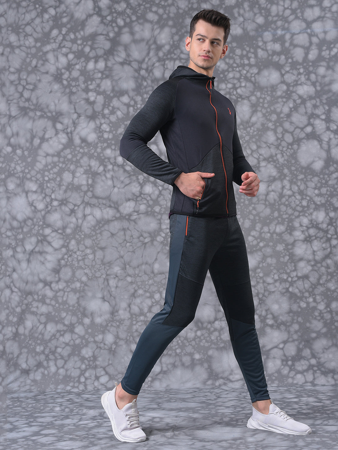 Solid Stylish Casual & Sports Hooded Tracksuit