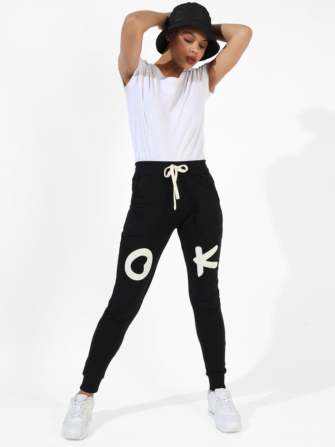 Contrast Ok Trackpants