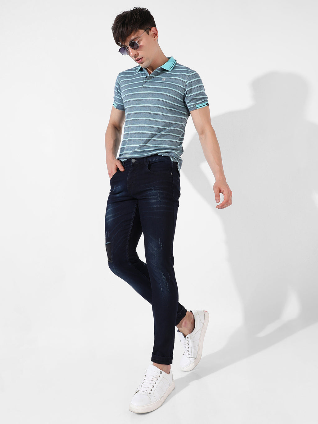 Campus Sutra Men T-Shirt