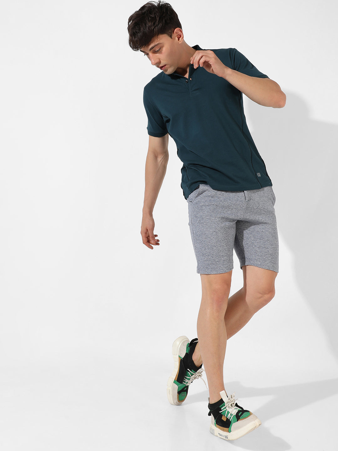 Campus Sutra Men T-Shirt