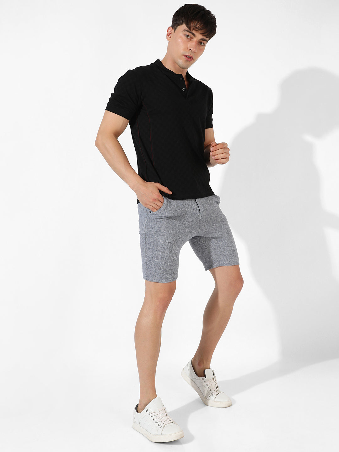 Campus Sutra Men T-Shirt